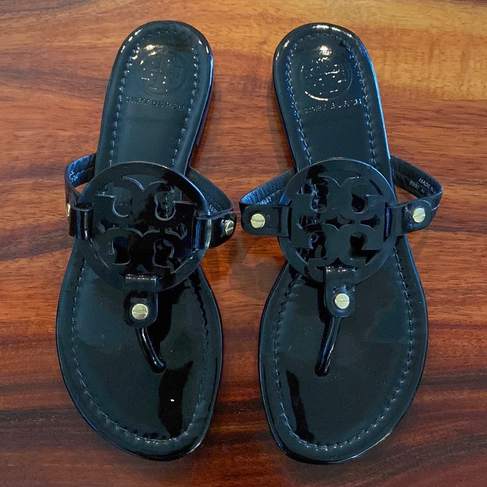 TORY BURCH MILLER PATENT LEATHER SANDAL. Size 7.5